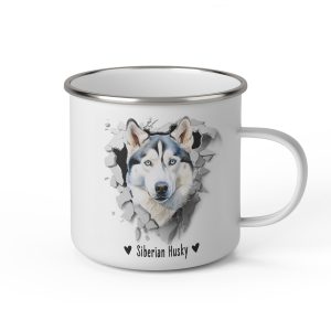 Vit emaljmugg med illustration av ett hundhuvud som "tittar ut genom" ett illustrerat hål. Hunden är av rasen Siberian Husky