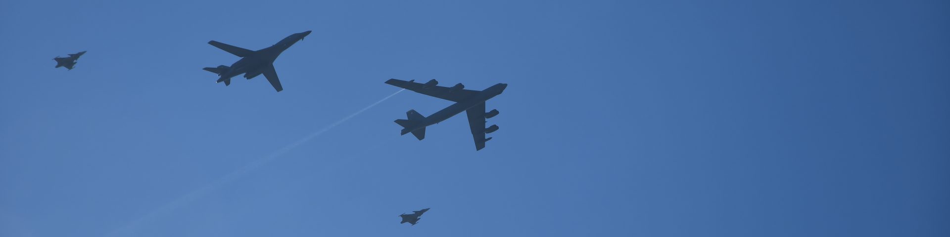 Amerikanska bombflygplan över Stockholm 2024-03-06. Foto: Bengt Simson