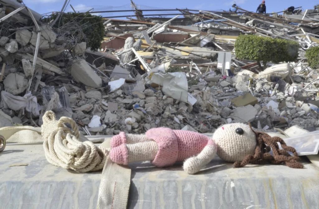 Hjælp til jordskælvsramte i Syrien