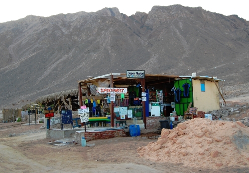 Supermarket ved stranden.