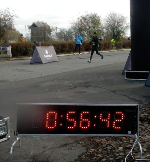 Andreas satte PR på 10 km i tiden 55:58.