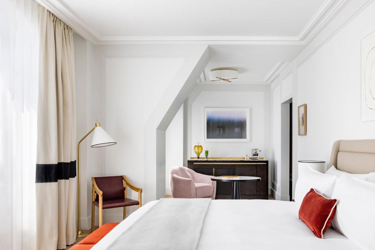 The Best Hotels in Paris