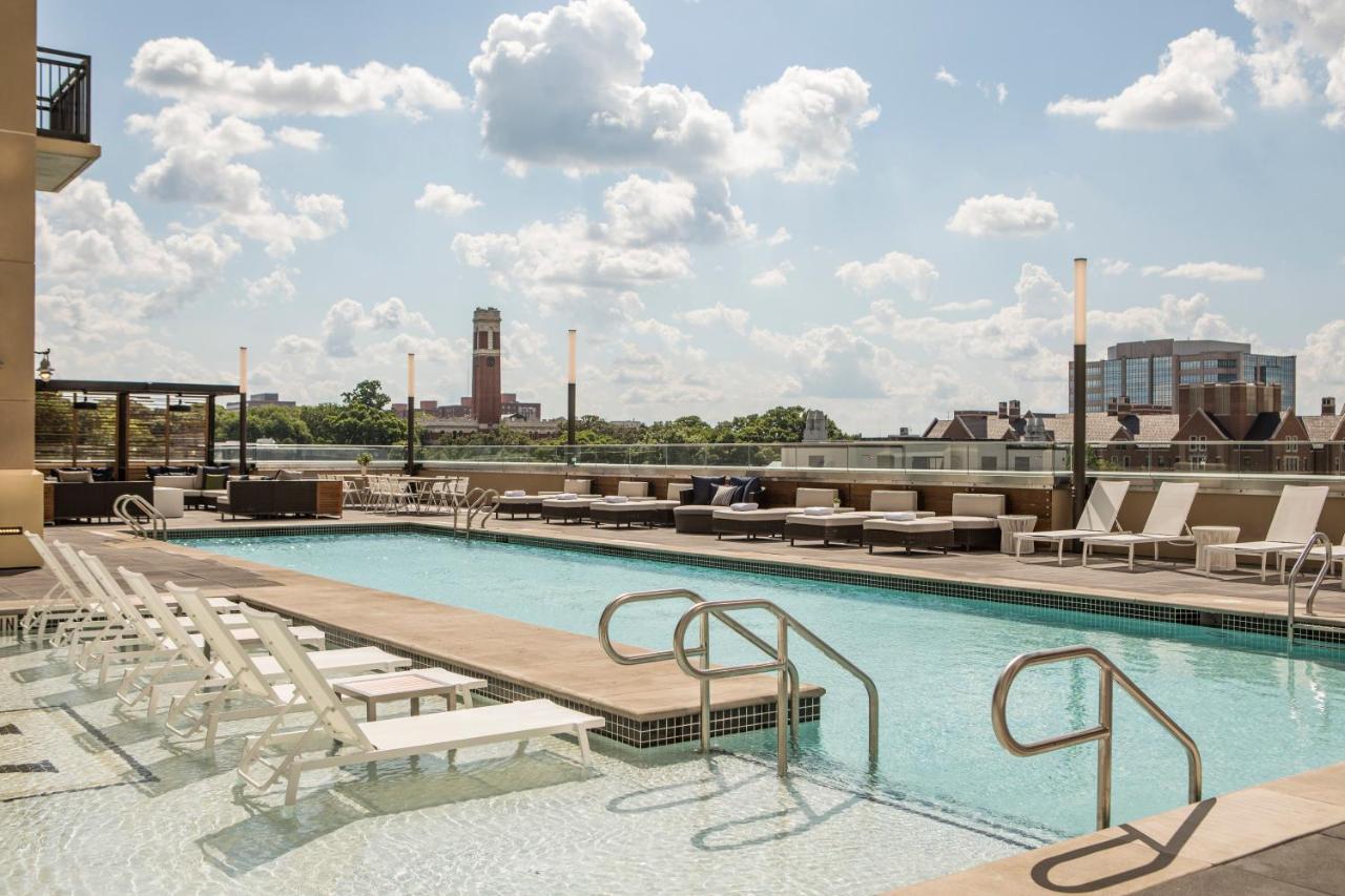Nashville Hotels with Rooftop Pools