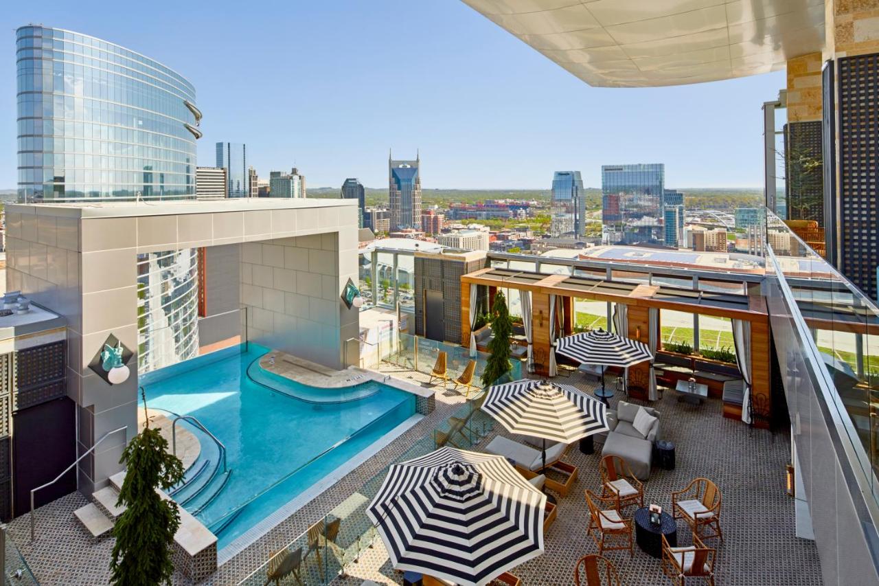 Nashville Hotels with Rooftop Pools