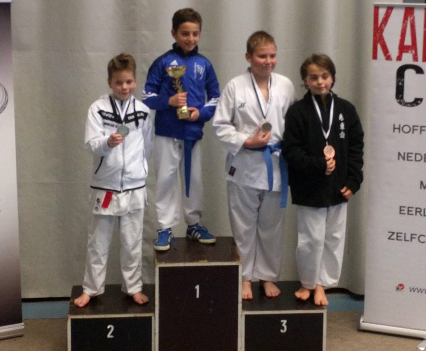 Beker Van Hoeselt