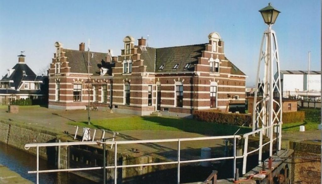 Lemmer-zeesluis1-700x467