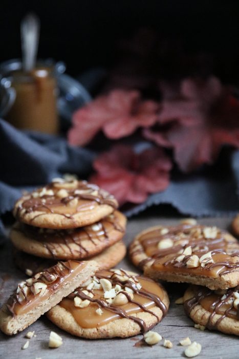jordnötskakor med kola och choklad