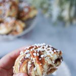 saftiga knådfria kanelbullar