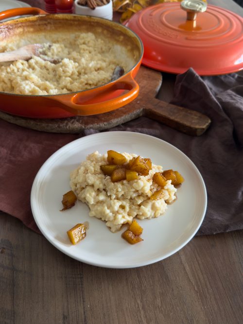 Ugnsbakad risgrynsgröt med pumpakompott