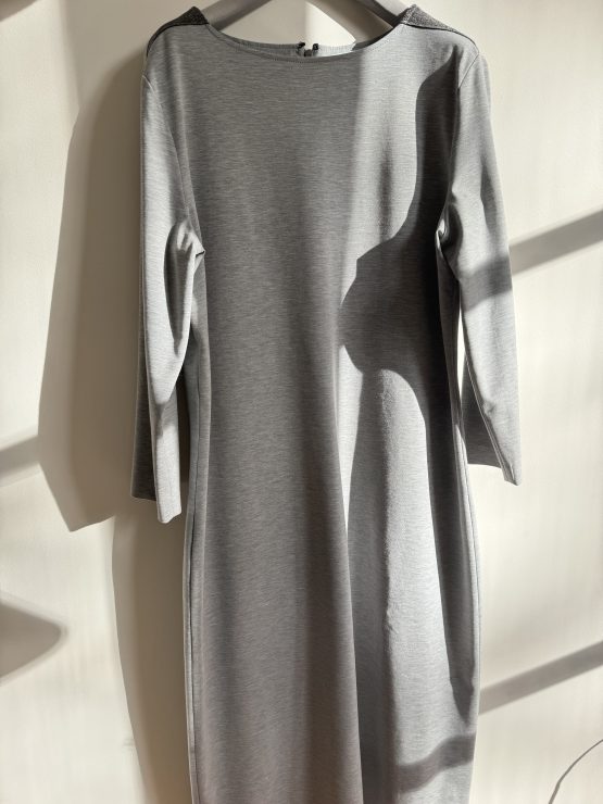 Fabiana Filippi lange grijze jurk
