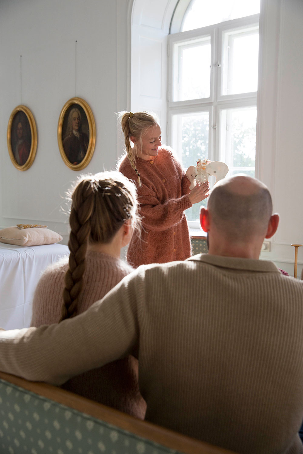 Fødselsforberedelse med simpel fødsel v. Charlotte Irgens