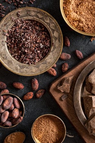 top-view-chocolate-with-cocoa-beans-powder