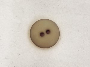 Beige knapper