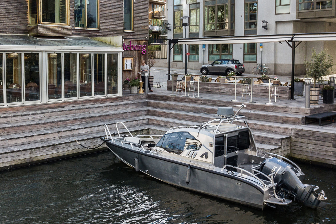 Båt vid restaurang Göteborg
