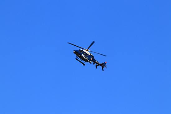 Helikopter vid bilbrand, Barkvägen, Södra Ryd i Skövde