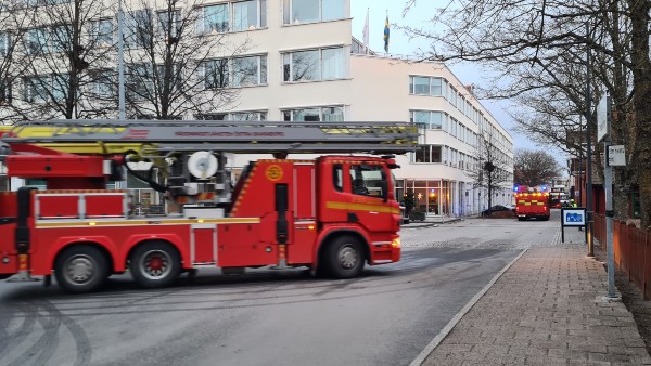 Skövde stadshus, utryckning av räddningstjänst