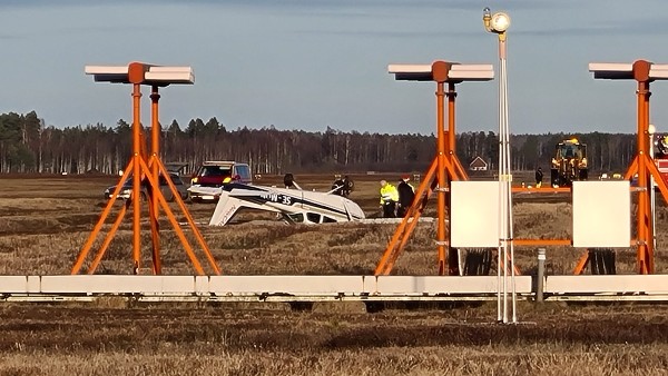 Skövde flygfält, Skövde flygplats