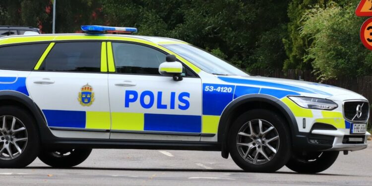 Grov misshandel i Lidköping – Polisen söker efter misstänkt