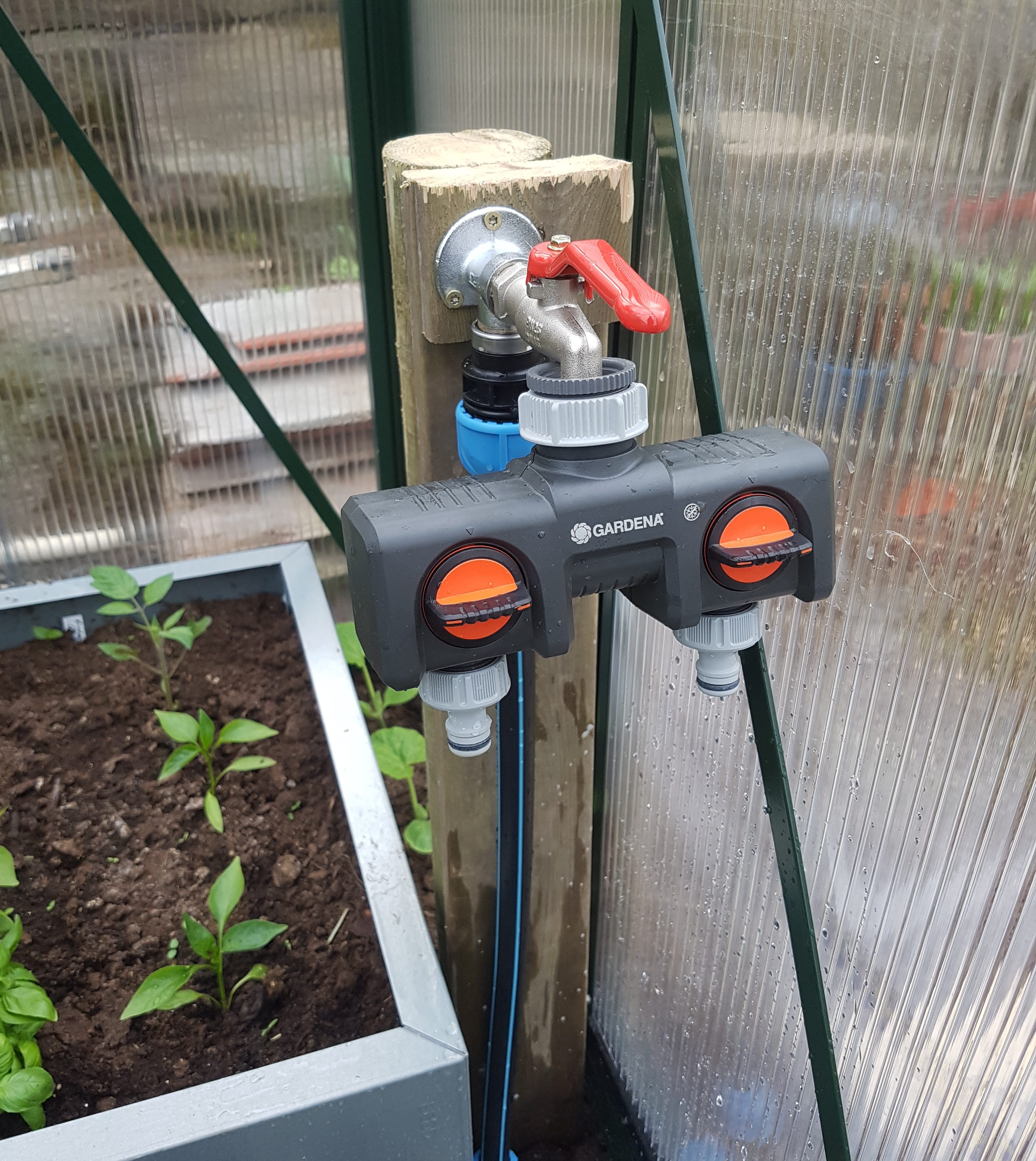 Enkel måte å legge inn vann i drivhuset eller rundt i hagen. - SkarpiHagen