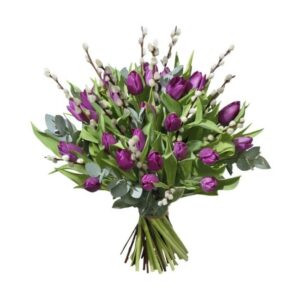 Lila tulpaner och vide - skicka buketten med ett bud från Interflora!