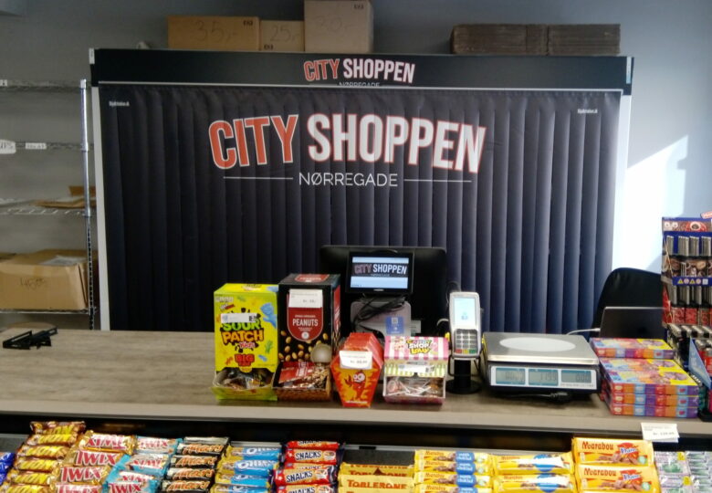 Kiosk Reklametryk på tobaksskabet