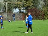 S.K.N.W.K. JO11-1 - FC De Westhoek JO11-2 (competitie) - najaar - seizoen 2018-2019 (57/61)