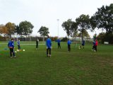 Training S.K.N.W.K. JO15-1 van zaterdag 20 oktober 2018 (13/25)