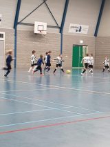 S.K.N.W.K. JO7-1 zaalvoetbal in De Vanger_21122019 (13/22)