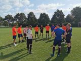 Tweede training 1e selectie S.K.N.W.K. seizoen 2019-2020 met aansluitend lunch (2/46)