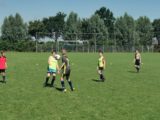 Laatste training S.K.N.W.K. JO11-1 van dit seizoen (50/110)