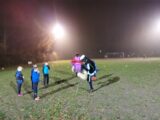 Voetbalpieten bezoeken training S.K.N.W.K. JO7-1, JO9-1 en JO13-1 (35/112)