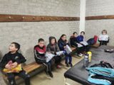 Voetbalpieten bezoeken training S.K.N.W.K. JO7-1, JO9-1 en JO13-1 (79/112)