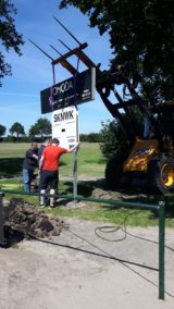 Werkzaamheden verplaatsing scorebord bij hoofdveld sportpark 'Het Springer' (1/33)