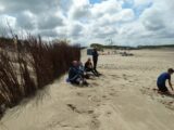 Bootcamp voor S.K.N.W.K. 1, 2 en JO19-1 op het strand (fotoboek 1) (70/323)