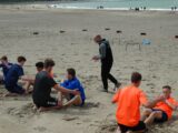 Bootcamp voor S.K.N.W.K. 1, 2 en JO19-1 op het strand (fotoboek 1) (90/323)