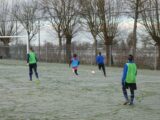 Onderlinge wedstrijd S.K.N.W.K. JO11-1 en JO13-1 (zaterdag 9 januari 2021) (43/103)