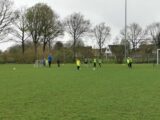 Onderlinge wedstrijd S.K.N.W.K. JO7-1 en JO9-1 (maandag 5 april 2021 - 2e Paasdag) (17/102)