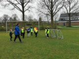 Onderlinge wedstrijd S.K.N.W.K. JO7-1 en JO9-1 (maandag 5 april 2021 - 2e Paasdag) (47/102)