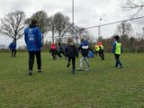 Onderlinge wedstrijd S.K.N.W.K. JO7-1 en JO9-1 (maandag 5 april 2021 - 2e Paasdag) (64/102)