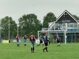 Onderlinge wedstrijd tussen S.K.N.W.K. 2 en S.K.N.W.K. JO19-1 van zaterdag 5 juni 2021 (115/117)