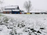 Sneeuwlaag bedekt sportpark 'Het Springer' (15/34)