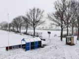 Sneeuwlaag bedekt sportpark 'Het Springer' (21/34)