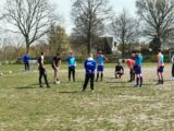 Training S.K.N.W.K. JO19-1 van zaterdag 24 april 2021 (53/105)