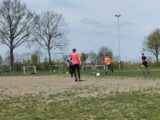 Training S.K.N.W.K. JO19-1 van zaterdag 24 april 2021 (90/105)