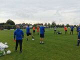 Tweede training S.K.N.W.K. 1 en 2 van seizoen 2021-2022 (1/75)