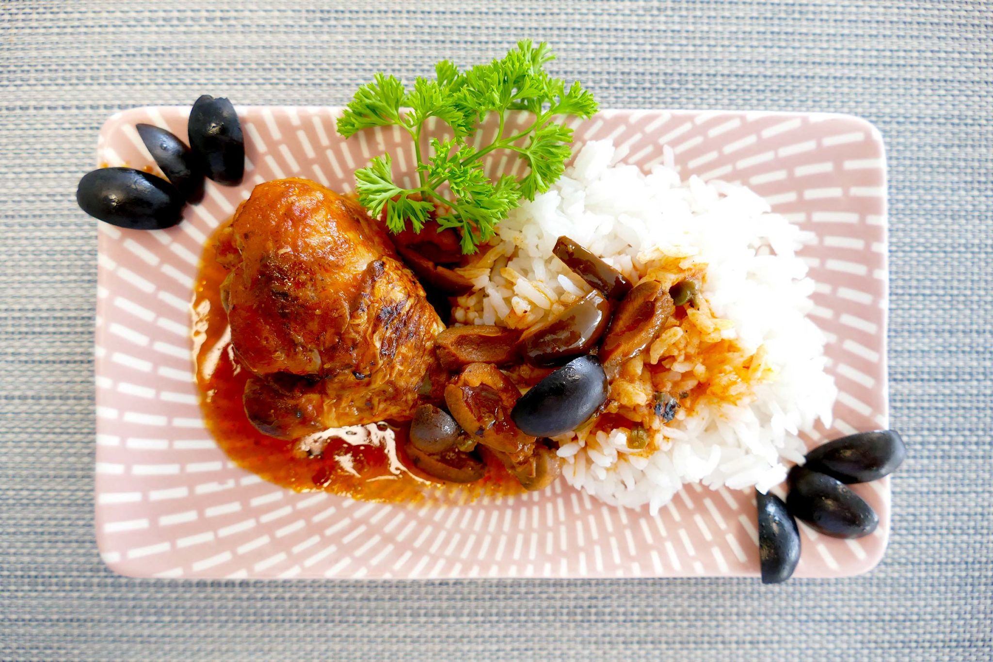 Zitronen-Oliven-Hähnchen – slowcooking.de