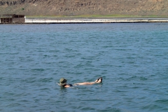 Baignade dans une saline