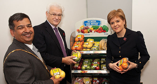 Abdul Majid, Ross Kerr and Nicola Sturgeon