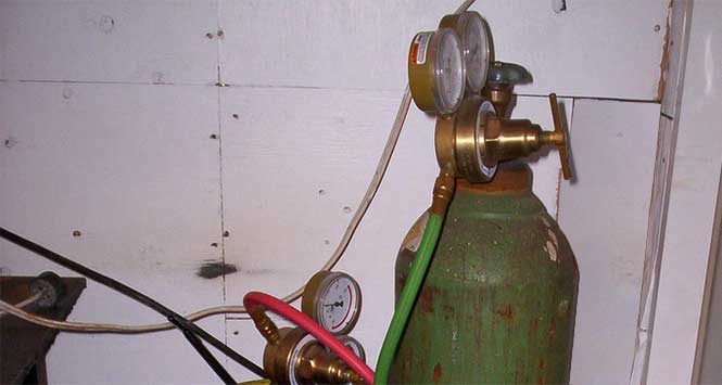 Oxy-acetylene gas bottles