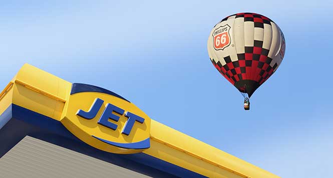 Jet garage